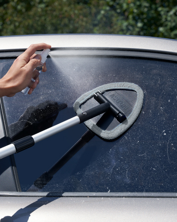 windshield cleaner