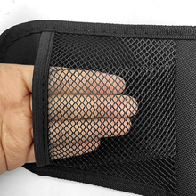 Two retractable mesh pockets